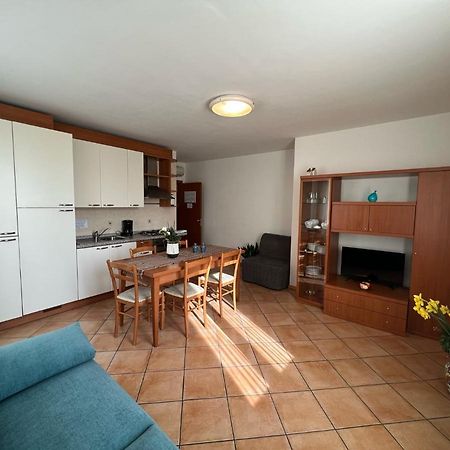 Appartamenti Baia Azzurra 6. Torbole Sul Garda Ngoại thất bức ảnh