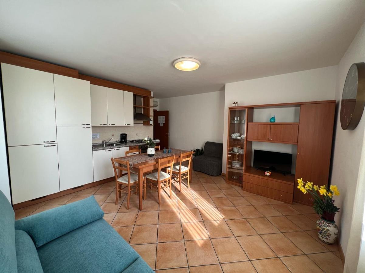 Appartamenti Baia Azzurra 6. Torbole Sul Garda Ngoại thất bức ảnh